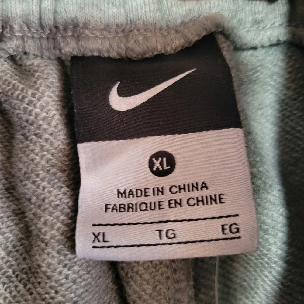 Nike new tags